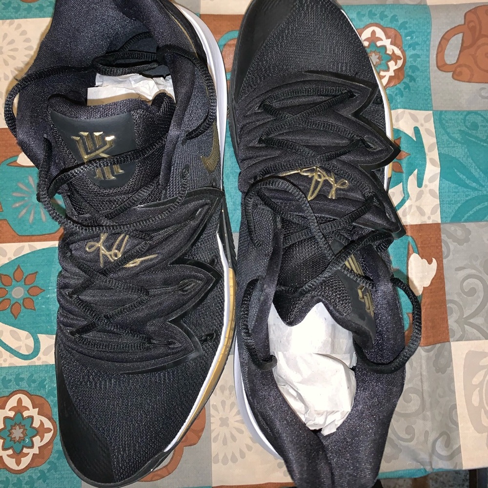 Nike Kyrie 5